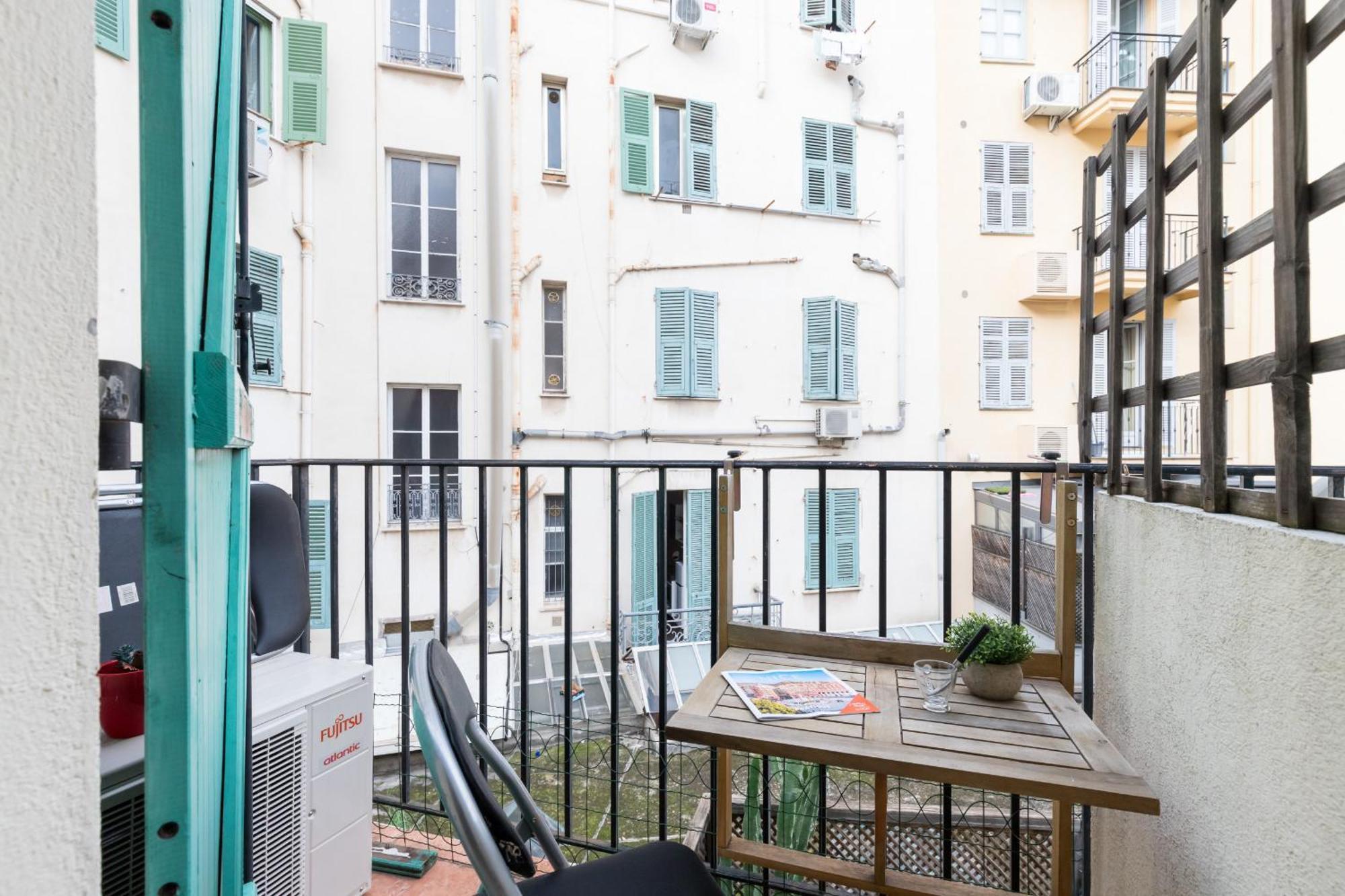 Magenta Square Central 1 Bdr With Ac Niza Exterior foto